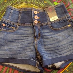 No Boundaries Size 9 jean shorts